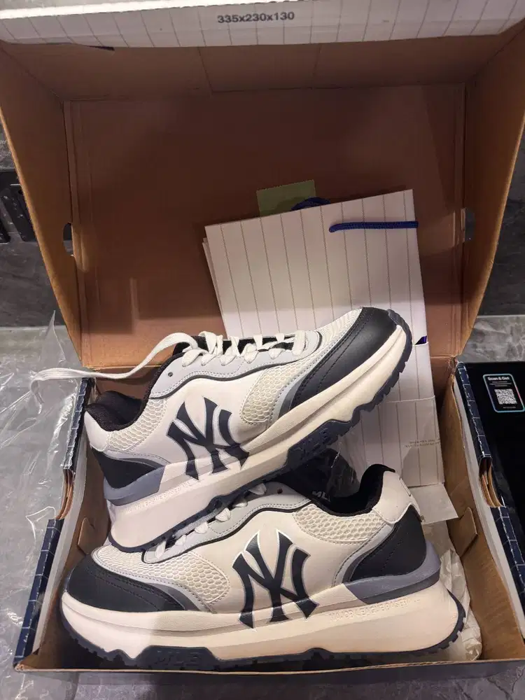 Sepatu MLB CHUNKY Runner Black Preloved milik sendiri size 40.5 / 255m