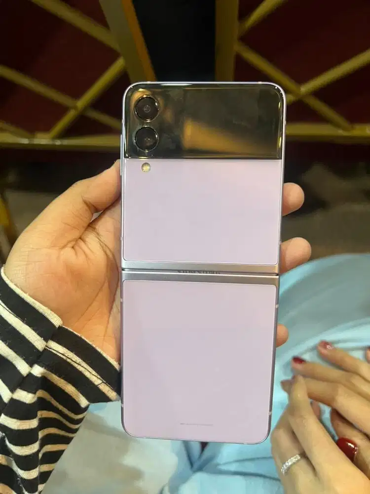 Samsung zflip kondisi seperti di foto