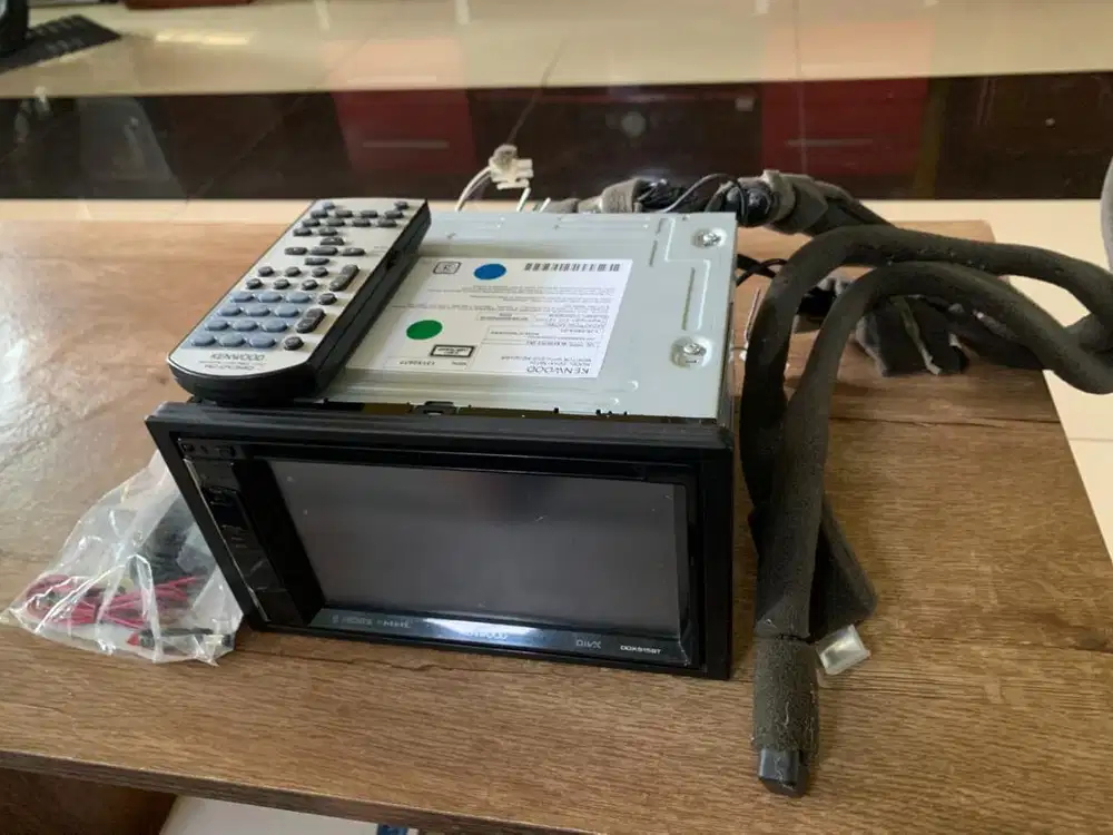 Head Unit Kenwood bawaan BRV 2016 E manual