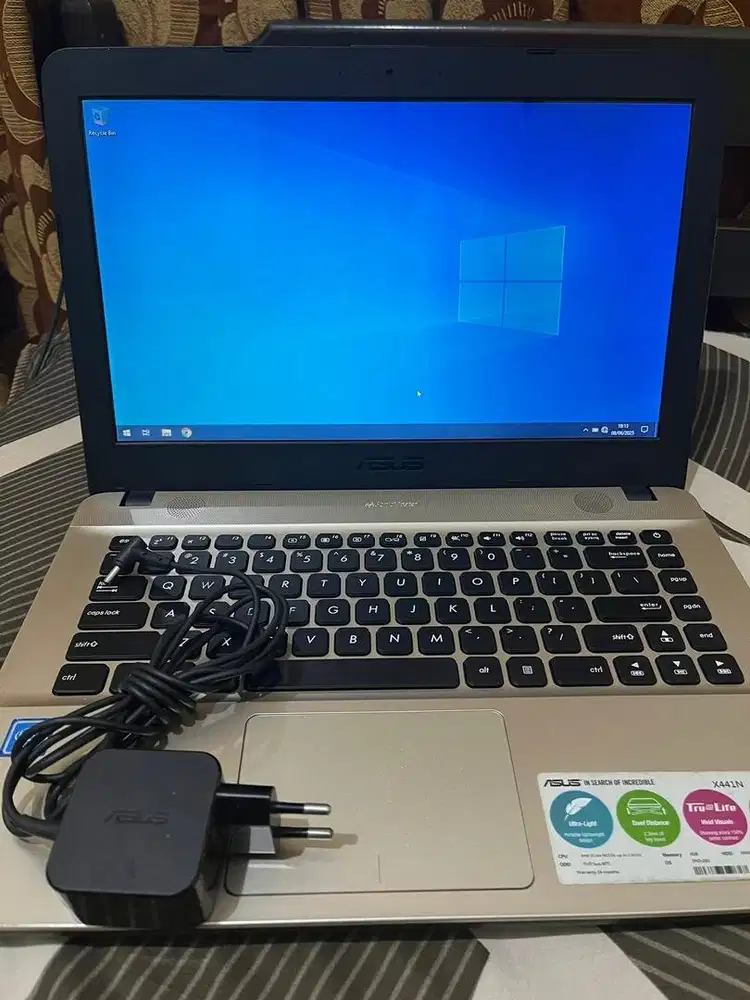 Laptop Leptop Asus X540S Generasi baru HARDISK 500GB Siap pakai