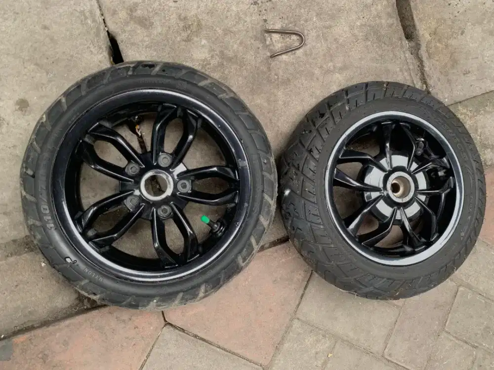 velg dan ban vespa 2021  ring 10