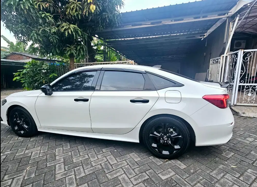 Honda Civic 2024 Bensin