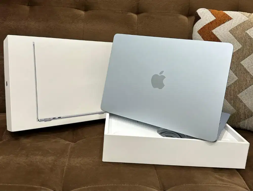 macbook air 13inch M4 16/512 GB