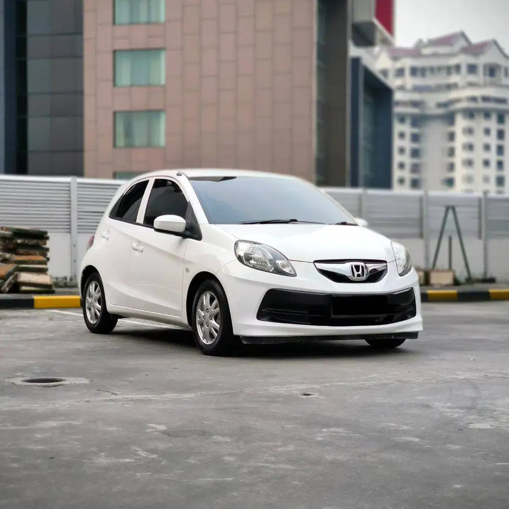 [ TDP 15 JUTA ] BRIO E AT 2013 PUTIH CBU