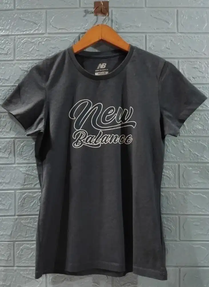 Tshirt New Balance Women
