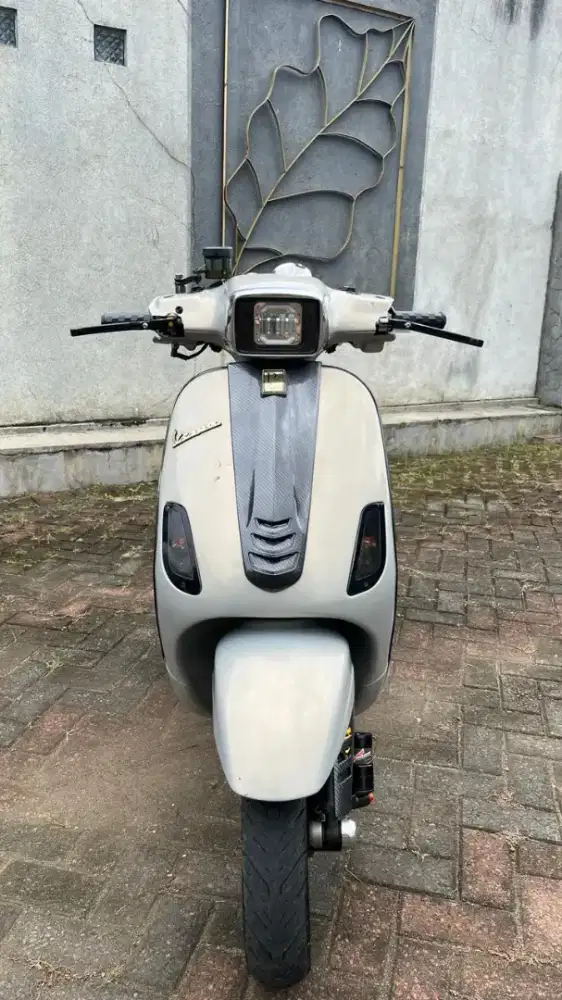 VESPA S 150 3V- ie warna Grey
 ( BARANG MILIK PRIBADI )