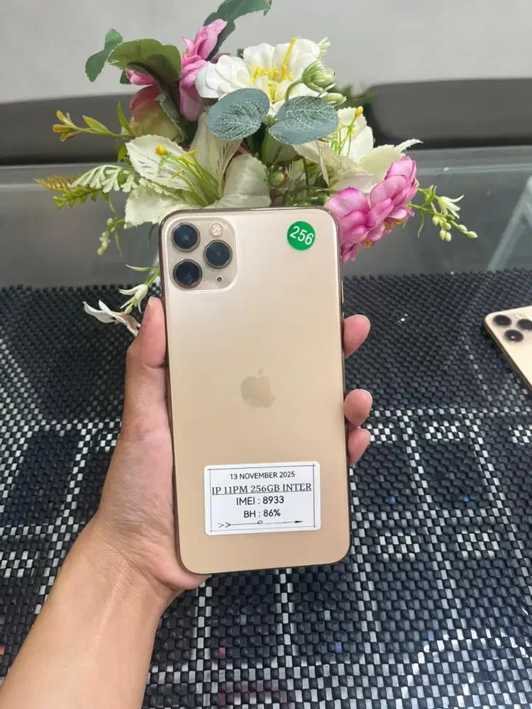 IPHONE 11 PPROMAX 256GB fullset terima tuker tambah/kredit