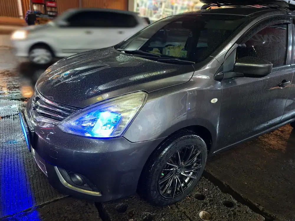 Nissan Grand livina 2014 Bensin