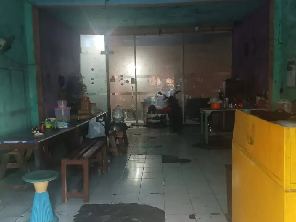 Disewakan Atau Dijual Ruko Lokasi Strategis Raya Ahmad Yani Surabaya