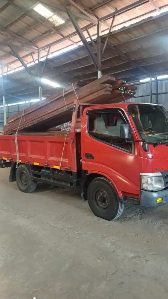 Lowongan supir sim B1