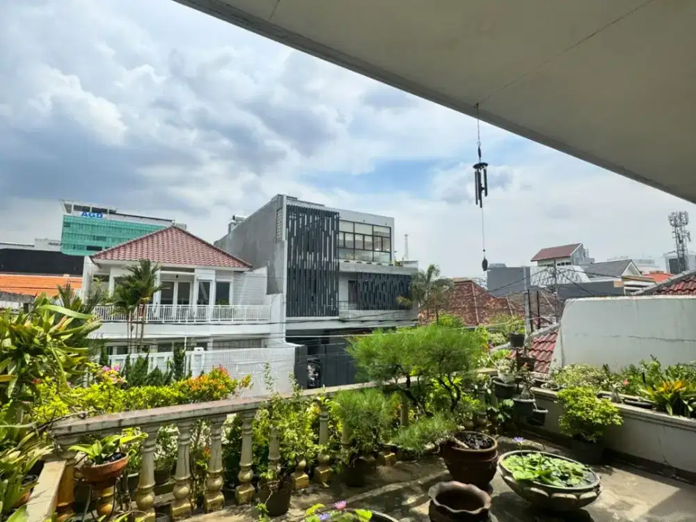 Dijual Rumah 2 Lantai di Jl. Kesehatan, Petojo, Jakarta Pusat