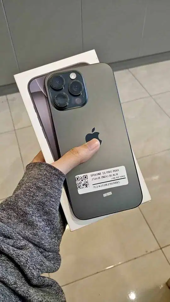 iPhone 16 Pro Max 256 Second iBox Fullset Garansi On