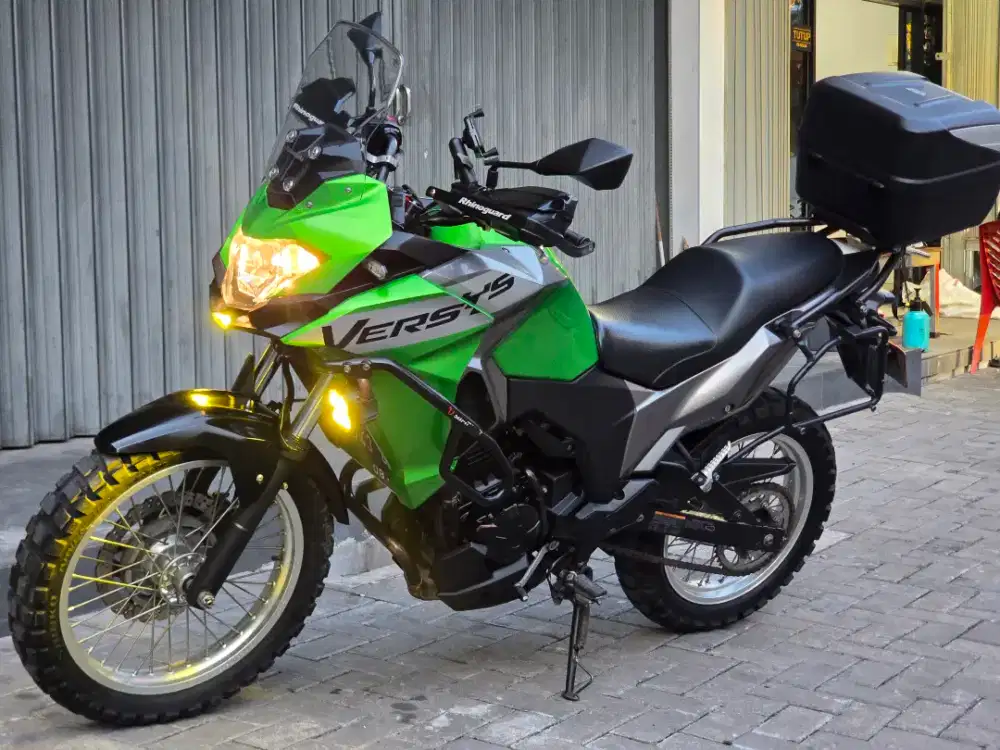 Moge Adventure Kawasaki Versys 250 2017 Km 15rb Like New Siap Turing