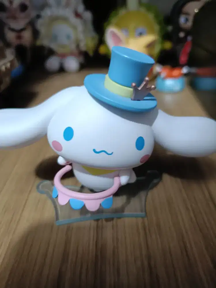 Figur ORI miniso dan figur ORI marvel