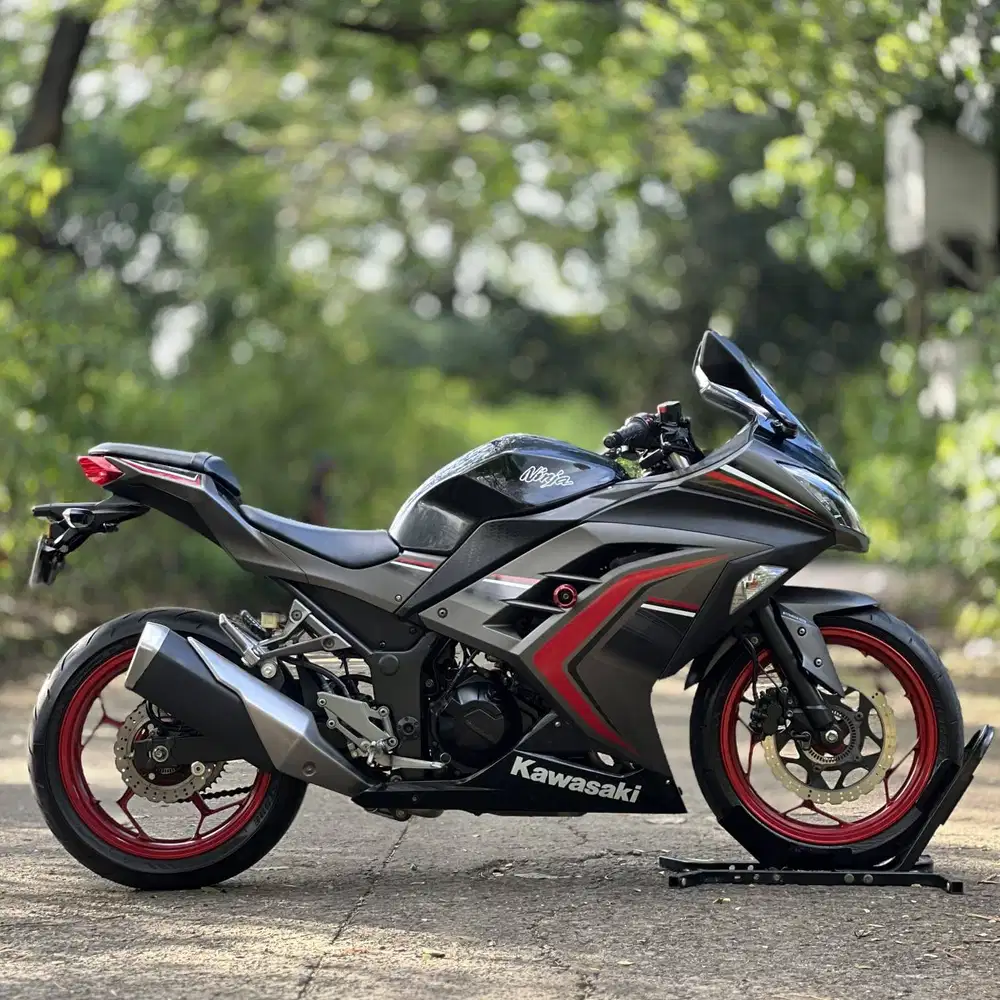 KM 9K AJA! KAWASAKI NINJA 250 FI ABS SE LTD OLD GREY 2017 PAJAK HIDUP