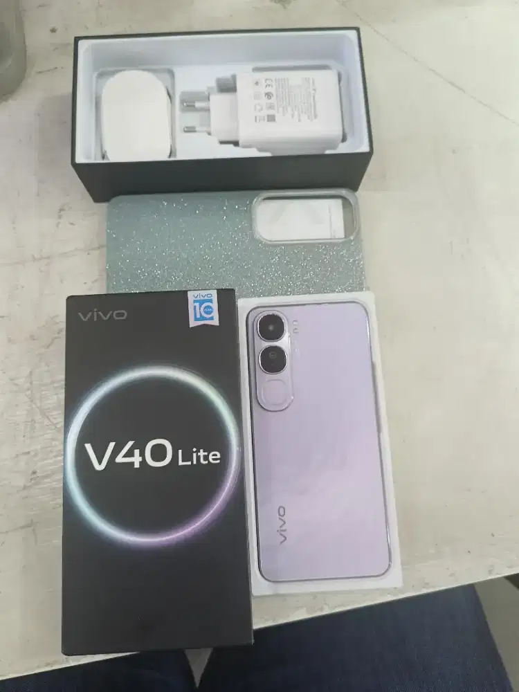 Vivo V40 Lite 8+8/128 GB. Fullset. Cas Ori. Box Ori. No minus.