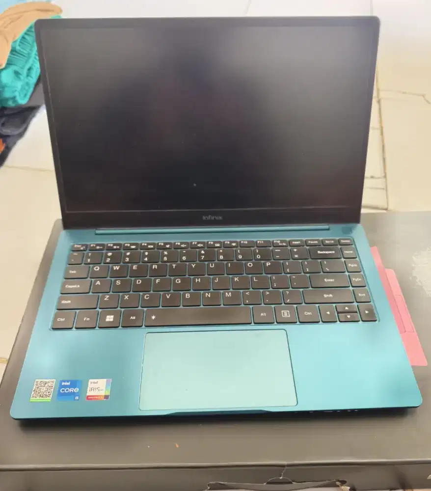 Dijual Laptop Infinix inbook x2 i5 ram 8/512.