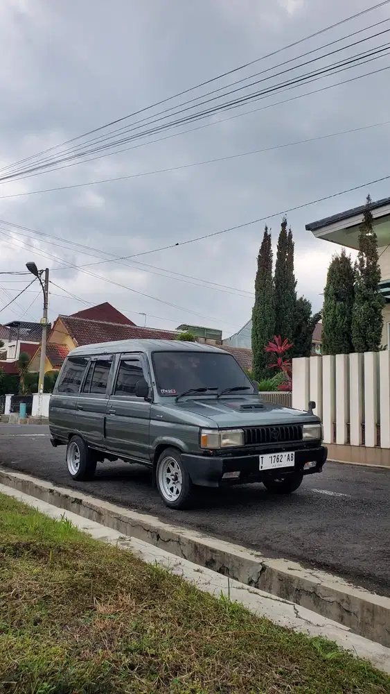 Toyota Kijang 1989 Bensin