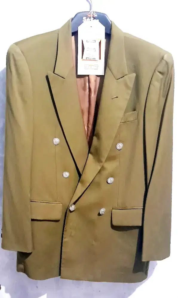 Jas pria beserta celana