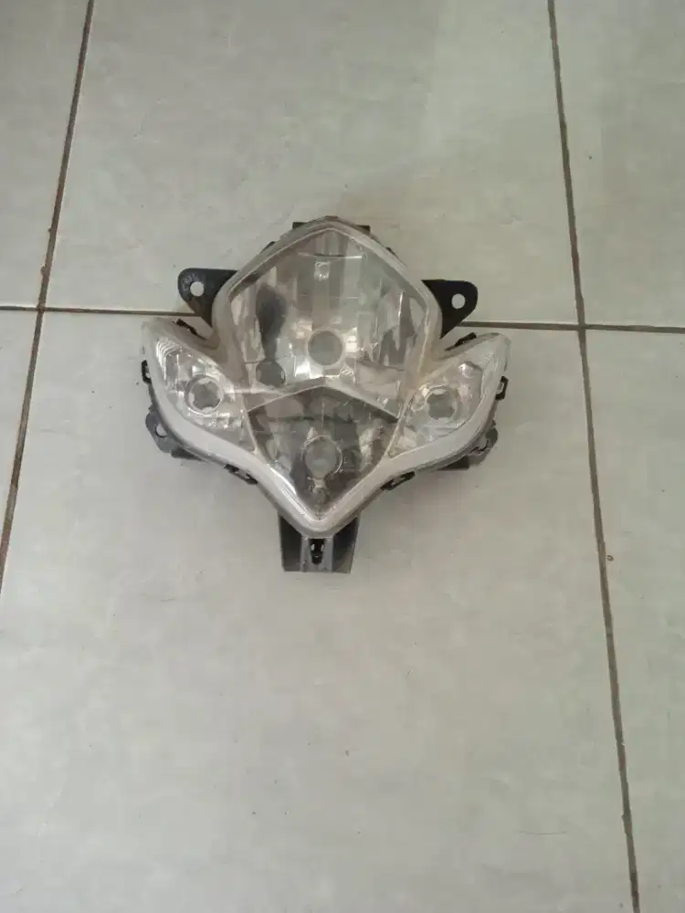 Kaca lampu satria karbu