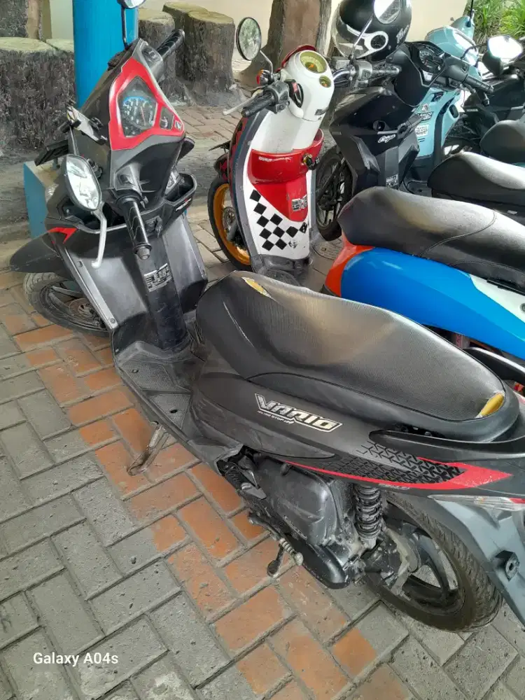 Vario 110 fi Black Dof