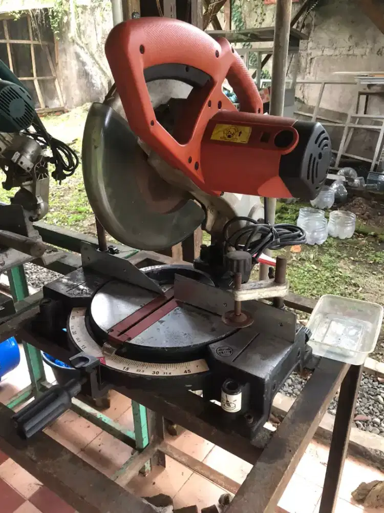 Jual mesin mitter saw Maktec