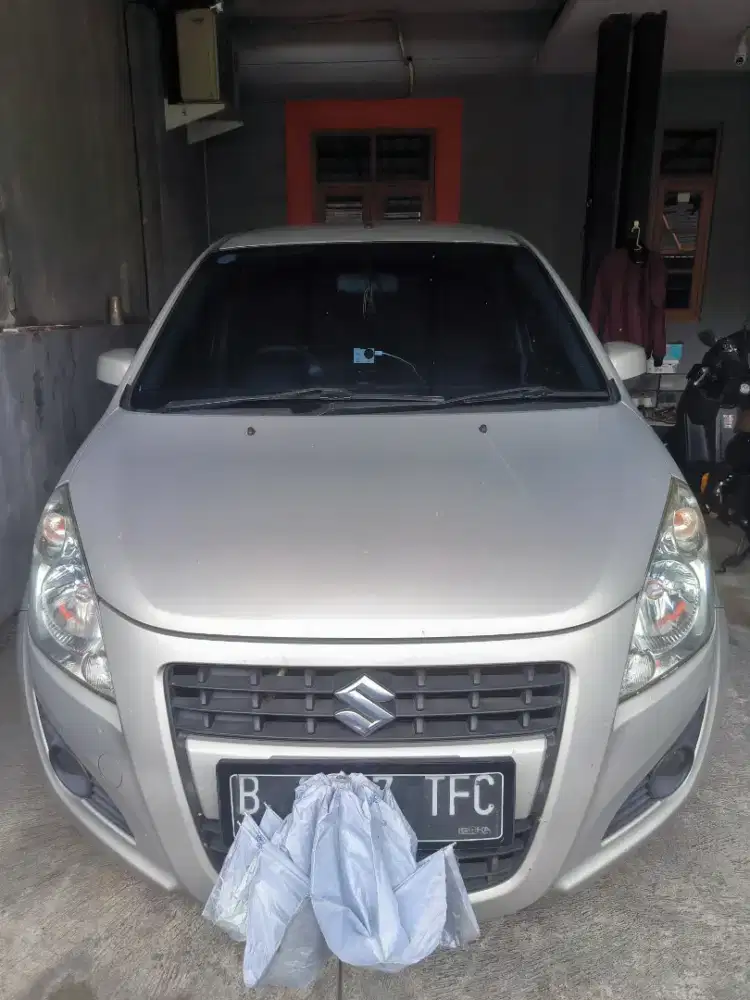 Dijual Suzuki Splash MT 2015