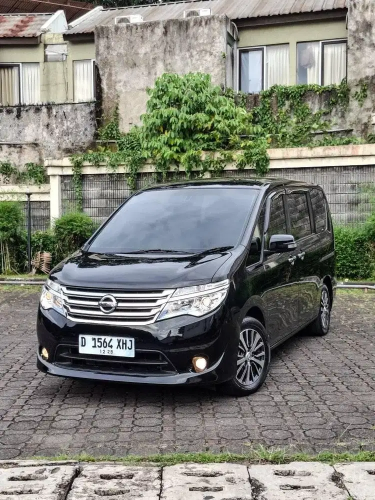Nissan serena C26 Facelift 2016