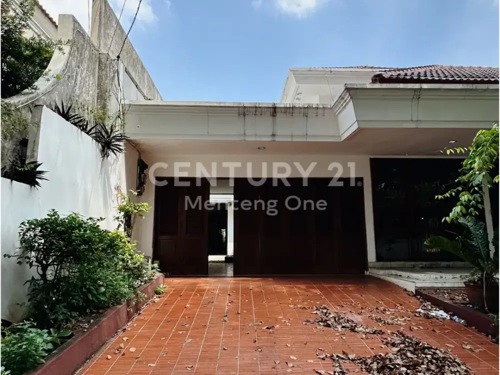 Rumah Mewah dengan Kolam Renang di Menteng Inti, Jakarta Pusat – LT 760 m², LB 600 m²