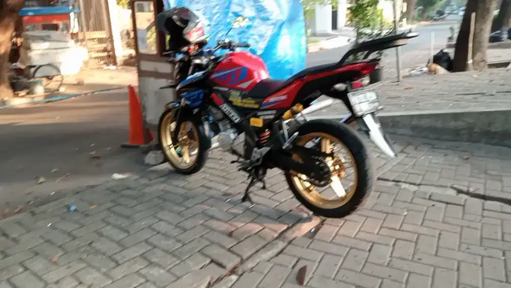 Jul Yamaha Vixion 2015 jual santai