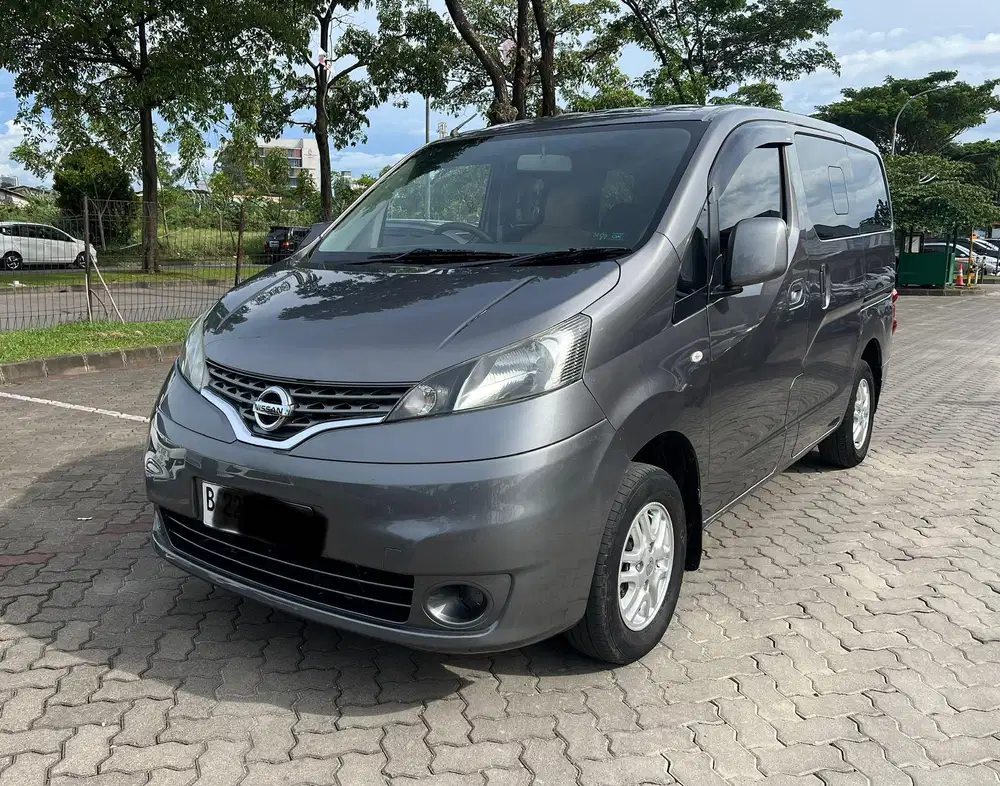 Nissan Evalia SV Manual 2014 Abu