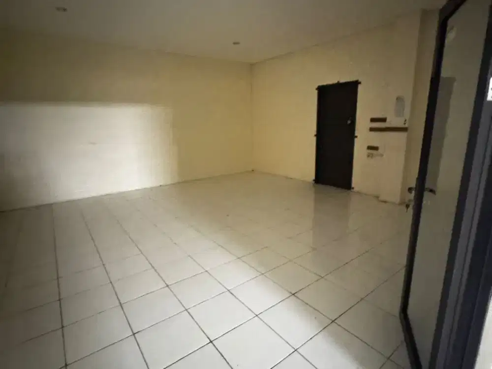 Disewakan Gudang Siap Pakai Lokasi di Mainroad Soekarno Hatta Bandung