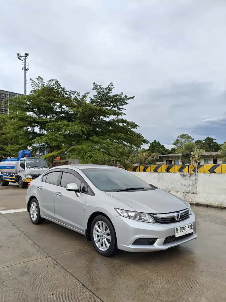 Honda Civic 2013 Bensin