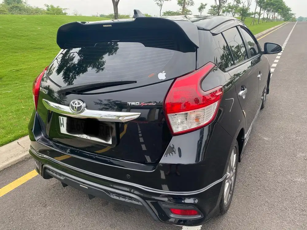 Dijual yaris trd 2014 Hitam Plat W-sidoarjo