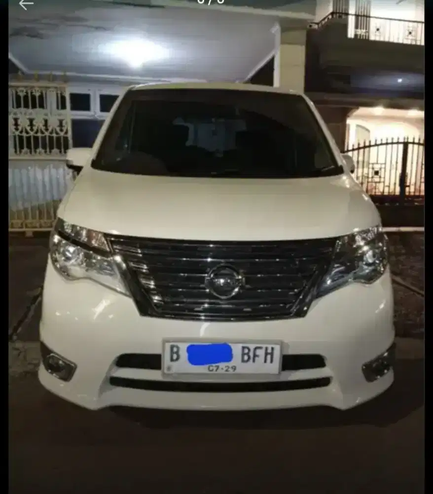 Over Kredit Nissan Serena C26 2015 Matik Putih
