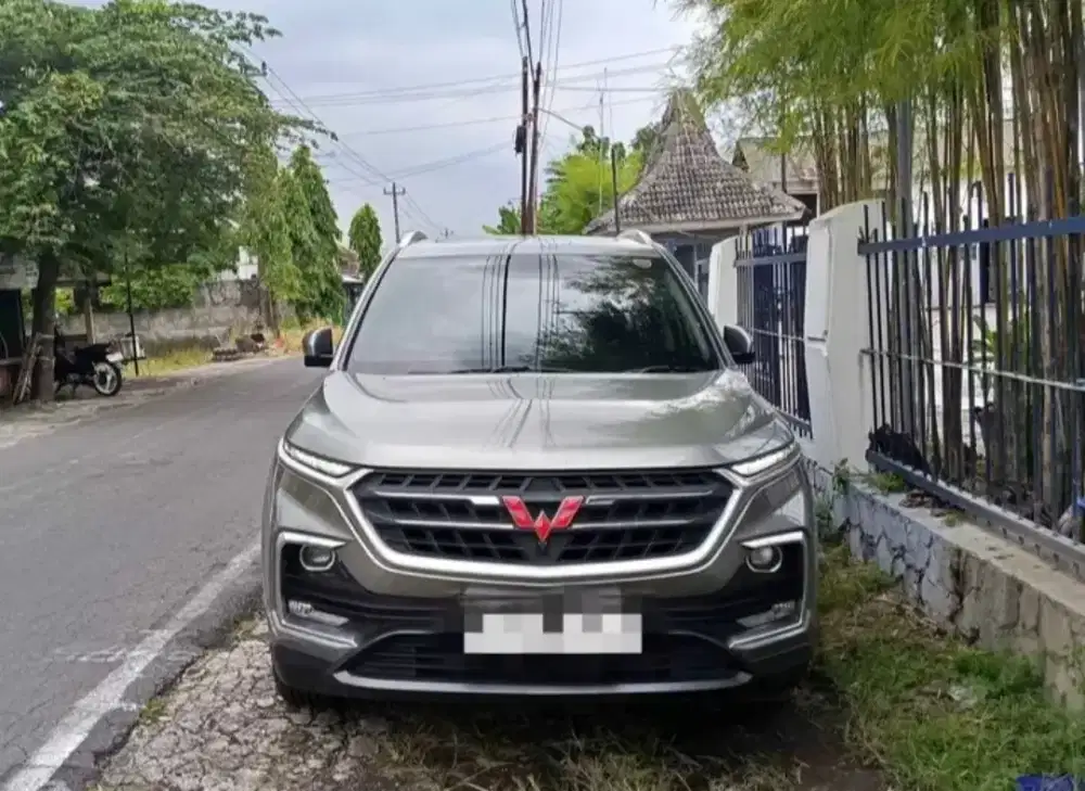 Wuling Almaz 1.5 L Lux AT 2019