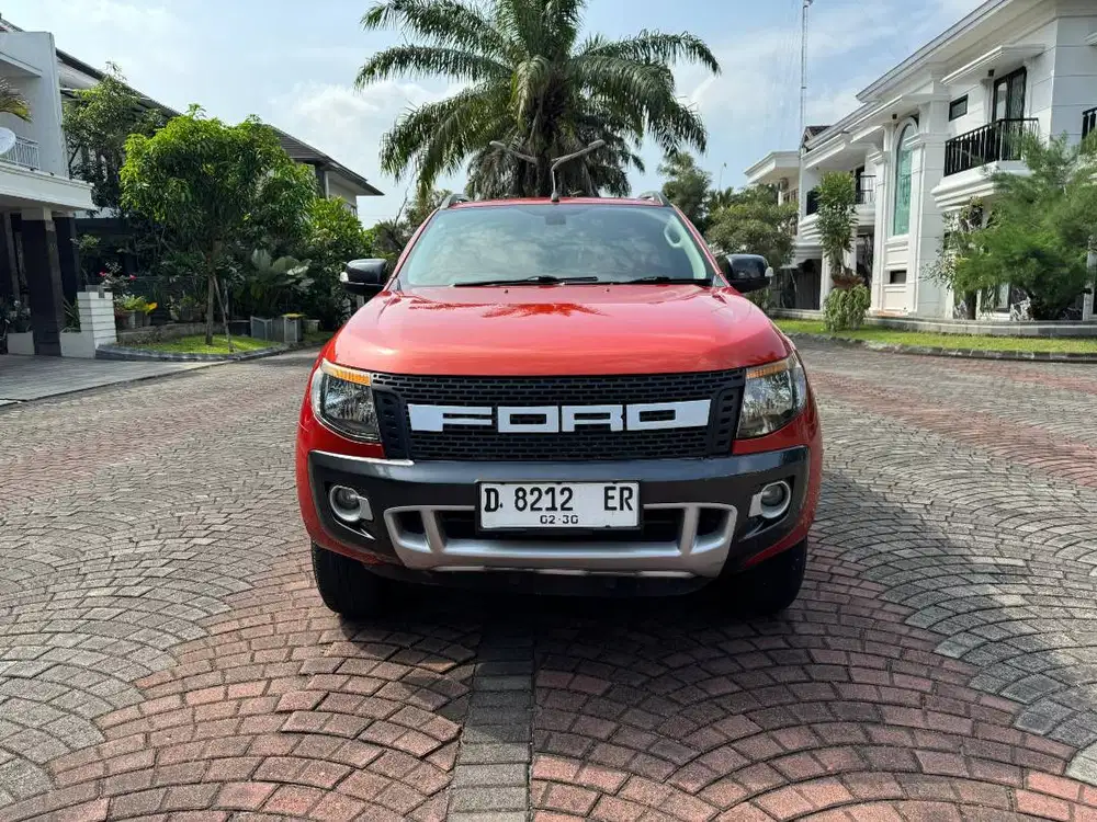 Ford Ranger Wildtrak 2014 matic  SIAP PAKAI LOW KM DP MINIM