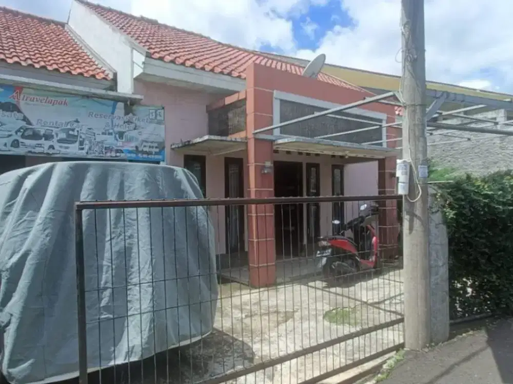 Rumah strategis dan nyaman dekat Pasar Cisalak Depok