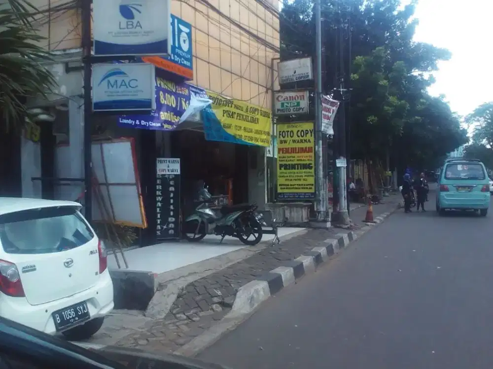 Ruang Usaha Strategis Pinggir Jalan di Tebet Menteng Dalam Jakarta Selatan
