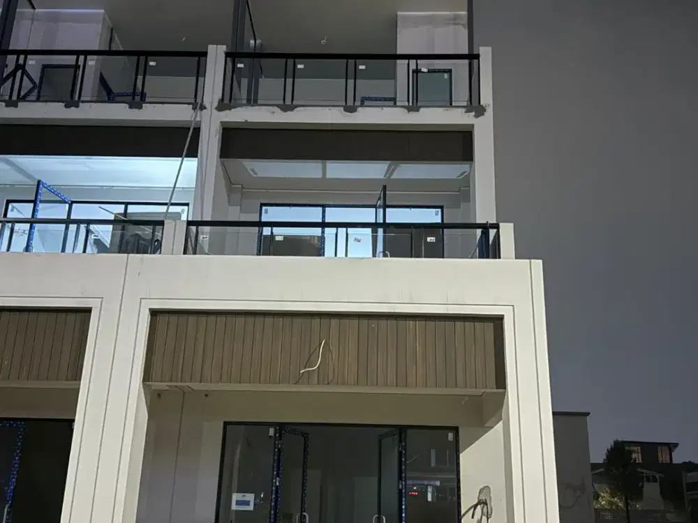 Dijual Ruko Sorrento Grande East, Lokasi strategis berada di jalur penghubung Gading Serpong dengan BSD City