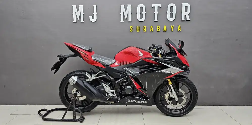 Honda CBR 150R tahun 2021 // KREDIT DP 500 RB