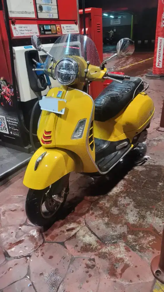 Vespa GTS 150 warna favorit