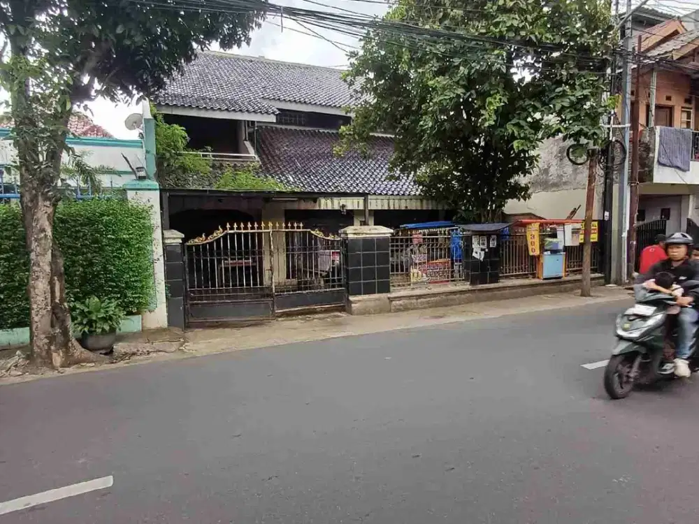 rumah jl batu ampar Kramat jati Jakarta timur