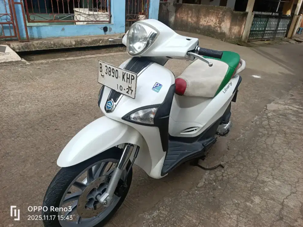 vespa liberty 2012 pajak hidup