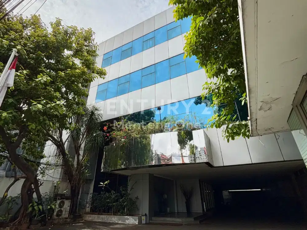 Dijual Gedung Kantor Strategis di Menteng Inti, Jakarta Pusat – LT 885 m², LB 2.560 m², Lokasi Premium Dekat Stasiun Gondangdia