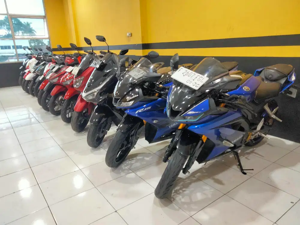 All new R 15 vva 2019