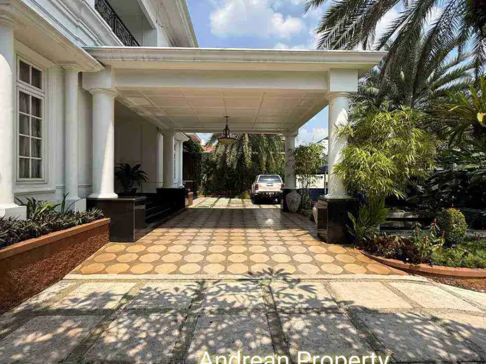 LUXURIOUS HOUSE TANGSEL 1300m²