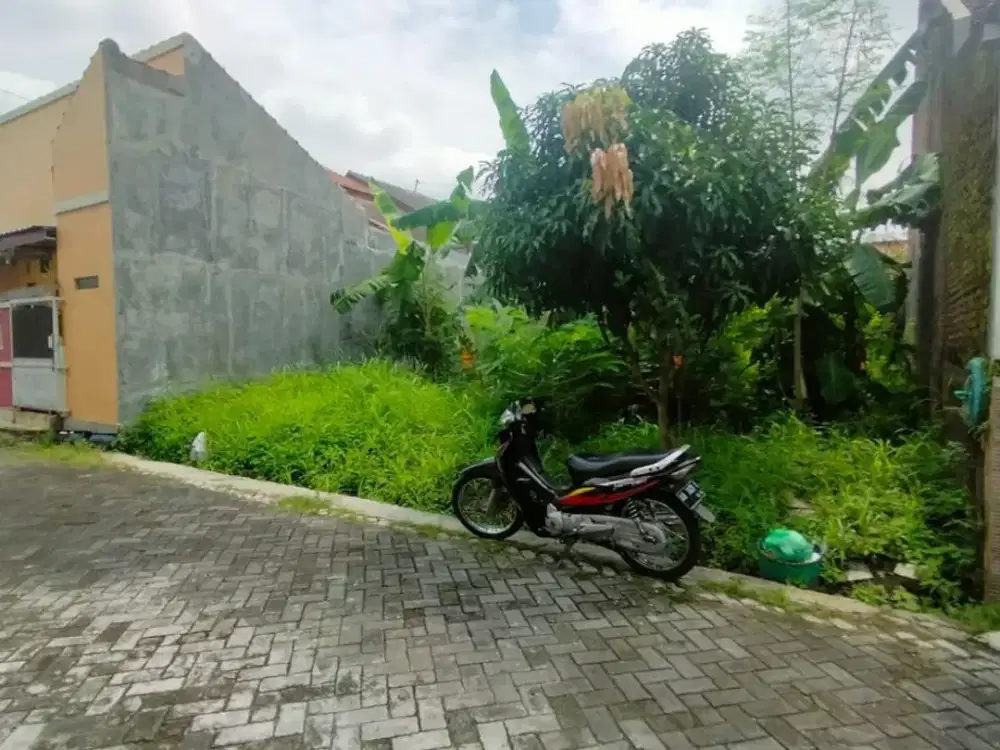 Tanah Kavling Murah di Perumahan Gentan Dekat Luwes