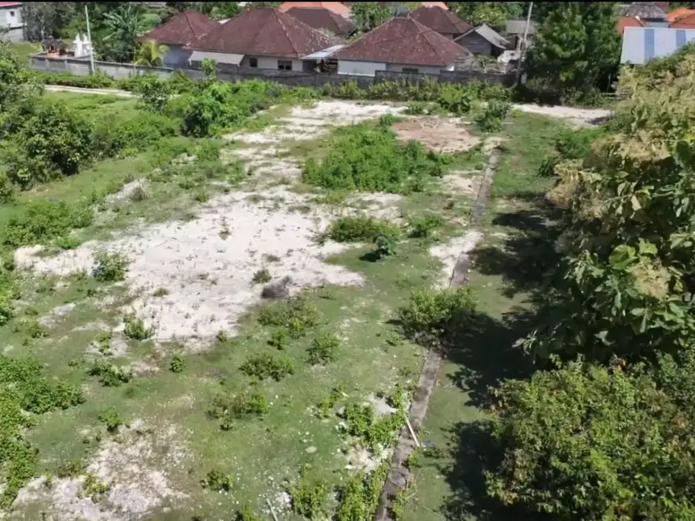 Dijual lahan murah lokasi villa. Posisi lahan hook bagus untuk dibuat menjadi beberapa villa Gunung payung - Nusa Dua