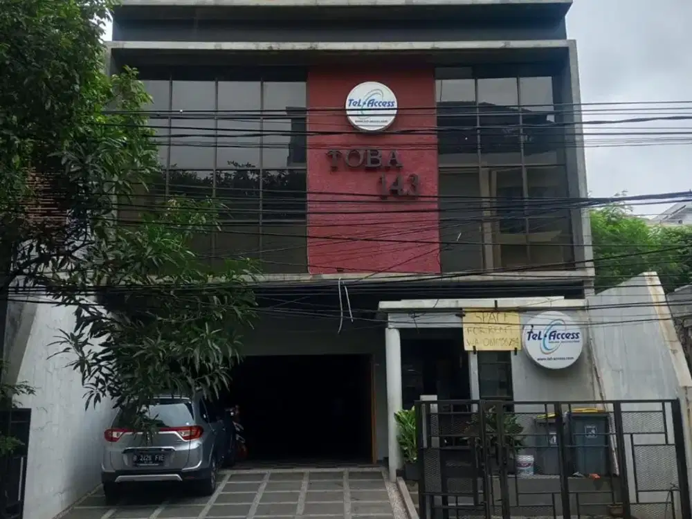Jual Kantor 4 Lantai Luas 400m2 Area Jakarta Pusat Strategis